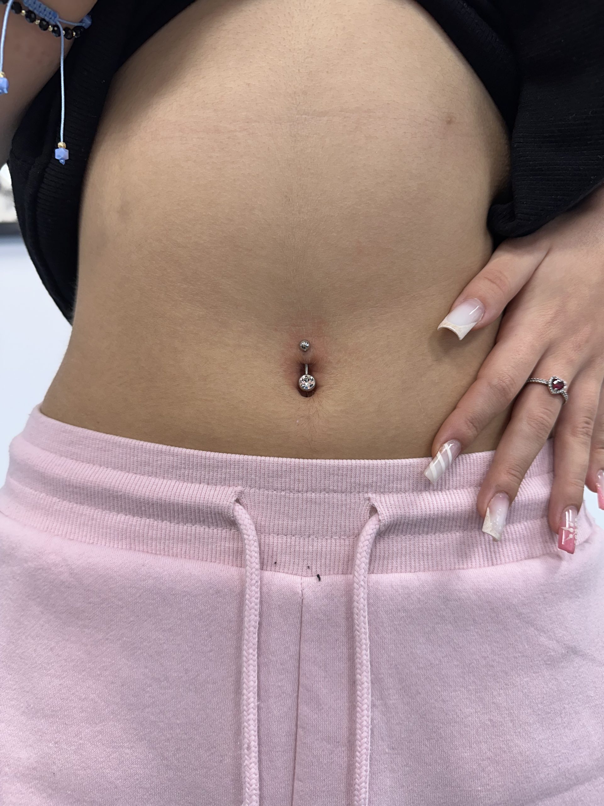 GARNI オニキスSquare Pierce Colecție specială cu perle, bronz și oțel inoxidabil, pe care o