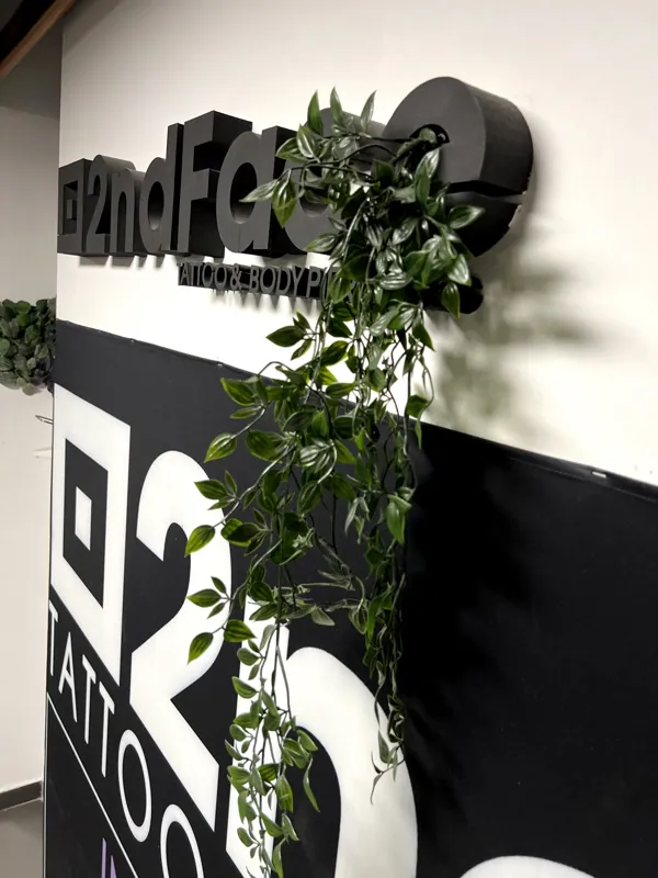 Salonul 2nd Face București — fotografia 1, magazinul COCOR
